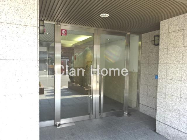 25/30 エントランス