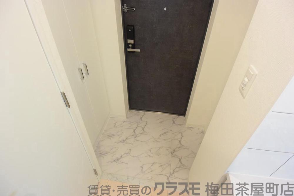14/30 玄関