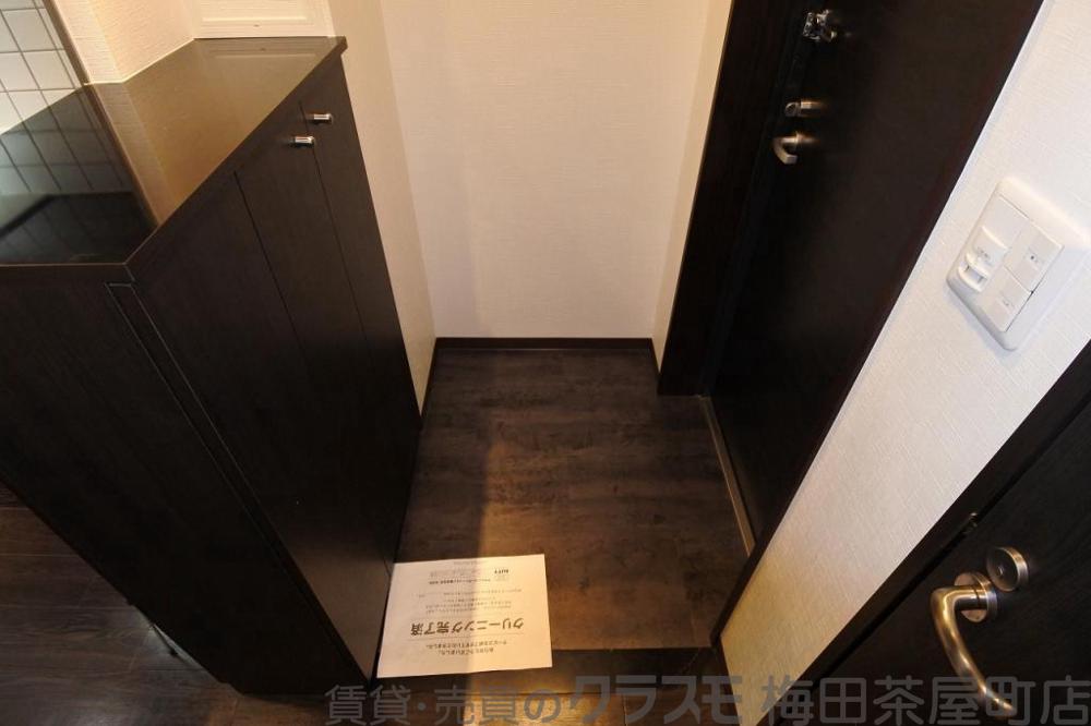 13/30 玄関