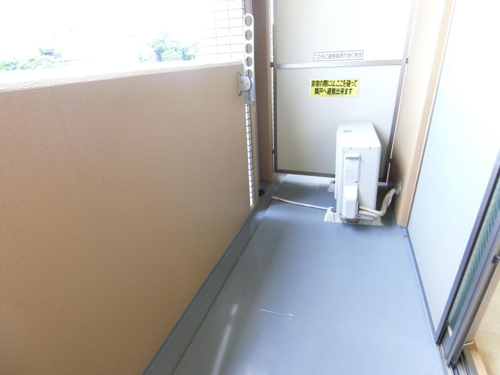 19/30 バルコニー