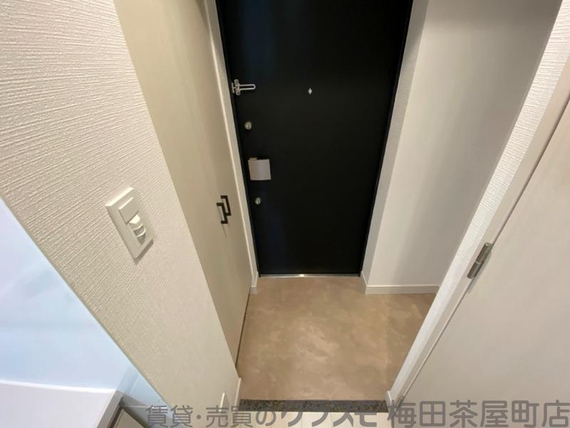 14/30 玄関