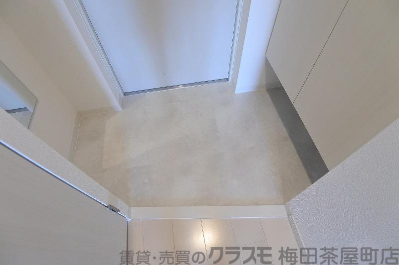 14/30 玄関