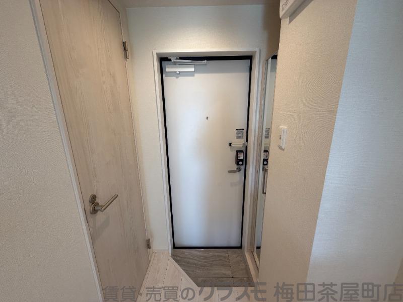 14/30 玄関