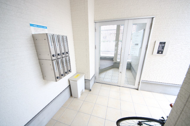 22/30 エントランス