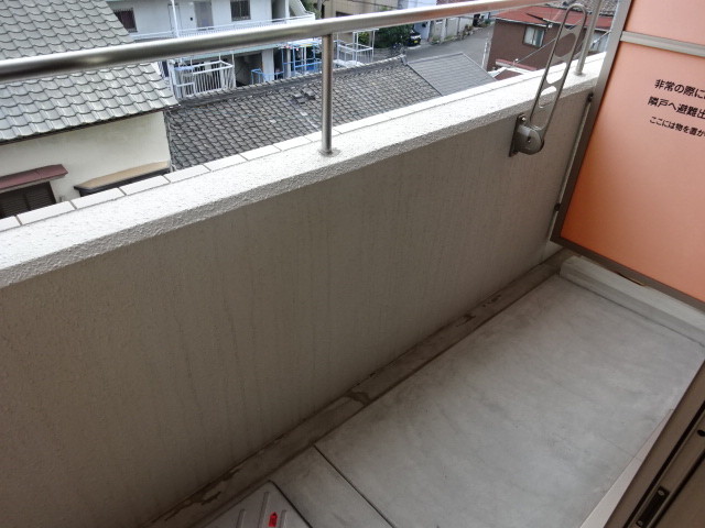 23/30 バルコニー
