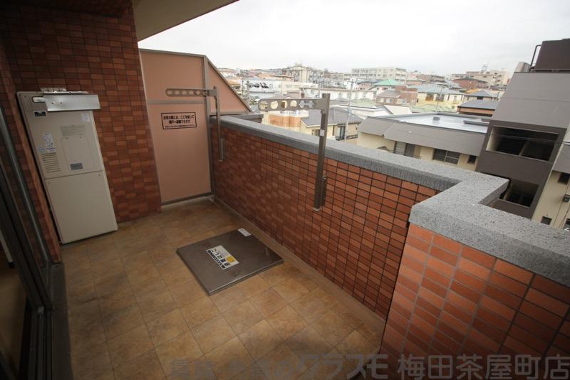 21/30 バルコニー