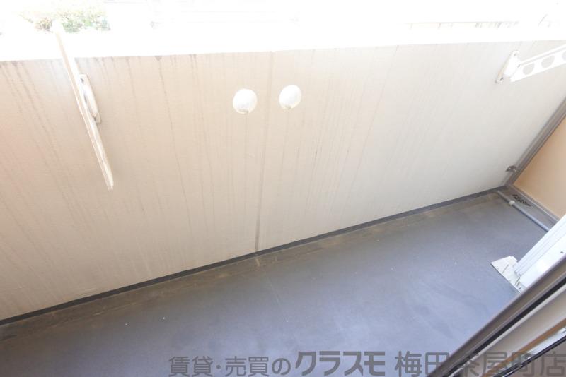 23/30 バルコニー