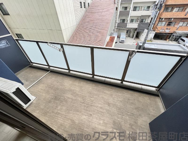 21/30 バルコニー