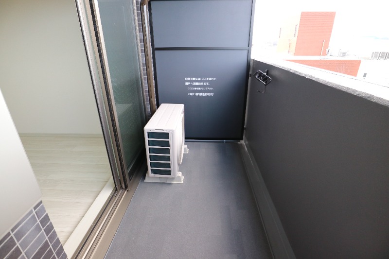 16/23 バルコニー