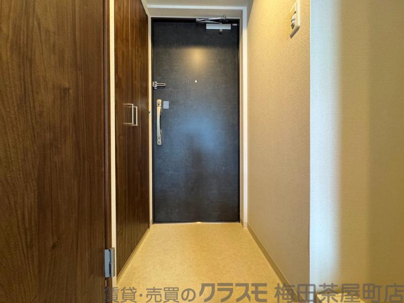 14/30 玄関