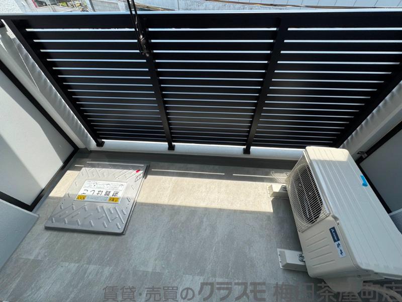 21/30 バルコニー