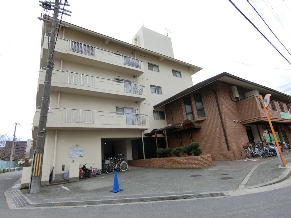 2/30 外観