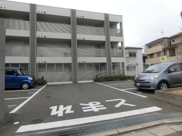 3/6 駐車場