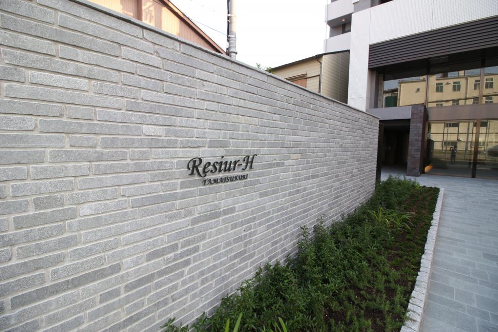 2/4 エントランス