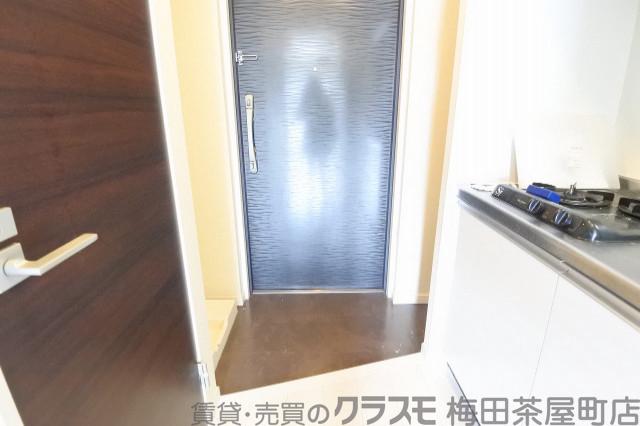 17/30 玄関
