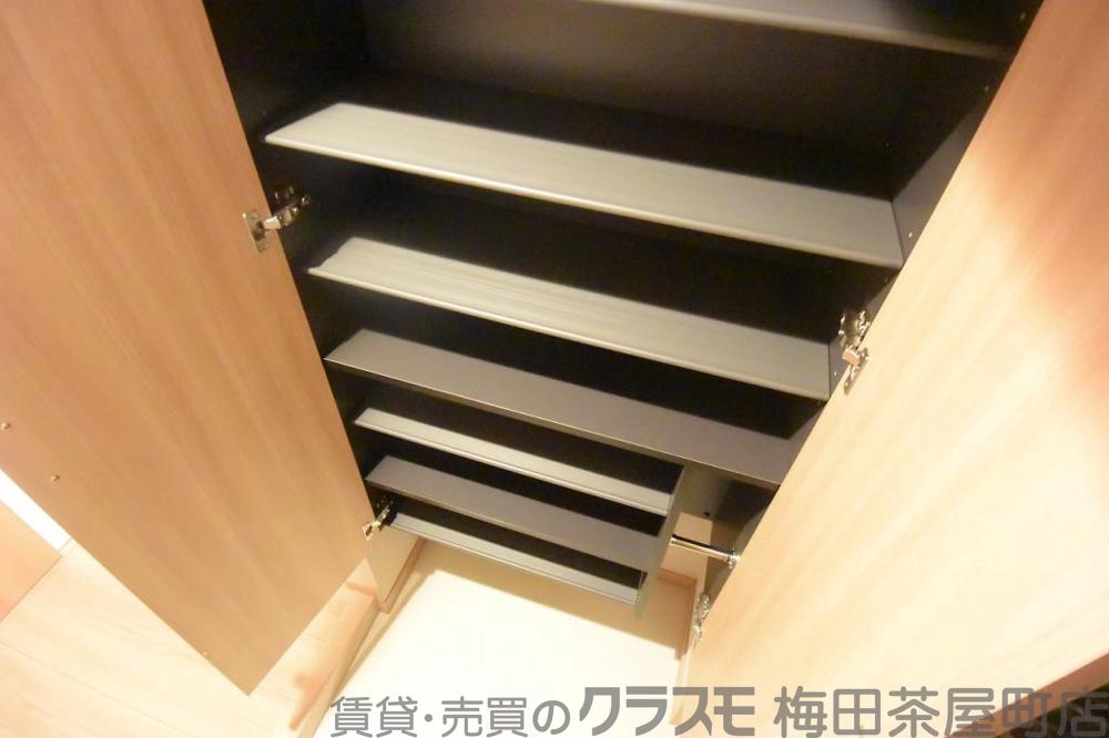 16/30 収納
