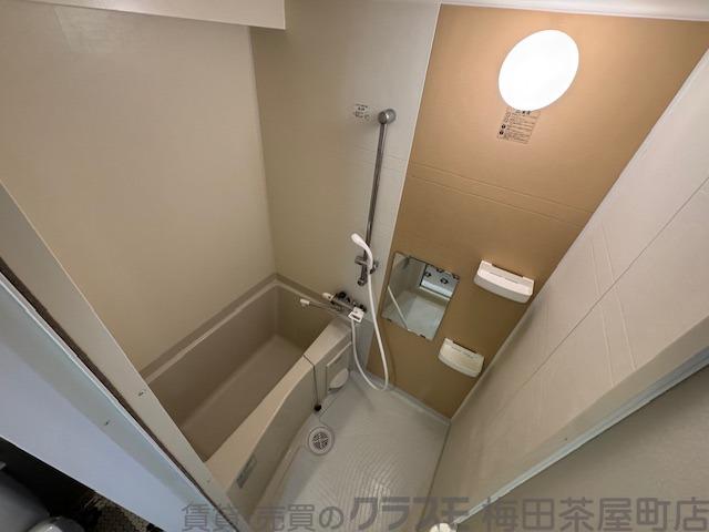 17/30 浴室