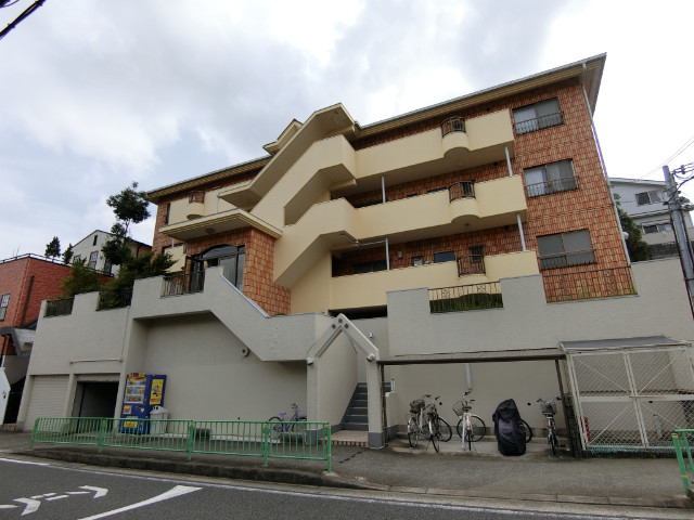 2/30 外観