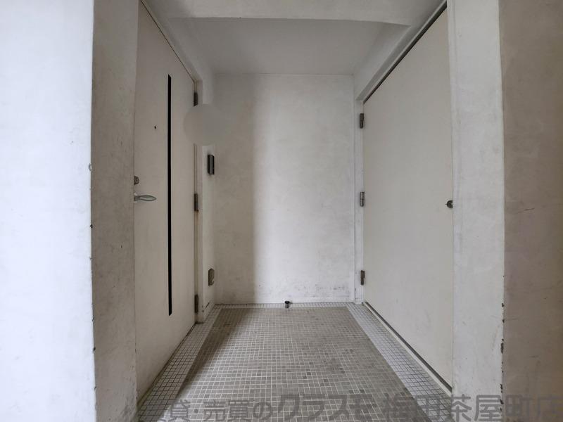 13/30 室内