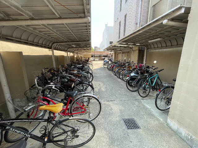 23/24 駐車場