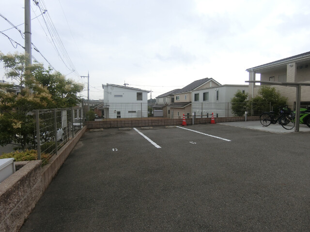 4/10 駐車場