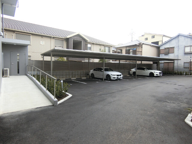 26/30 駐車場