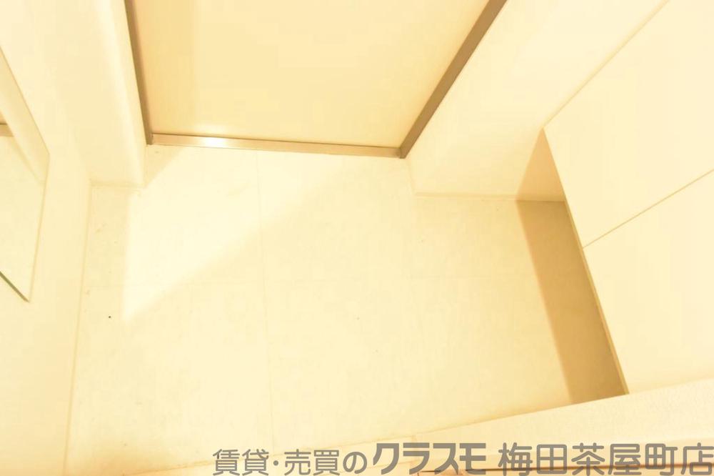 15/30 玄関