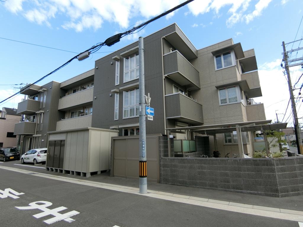 2/8 外観