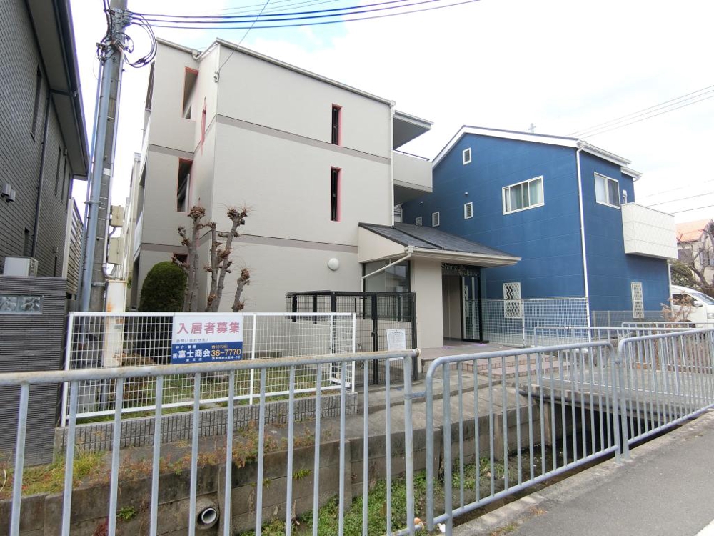 2/30 外観