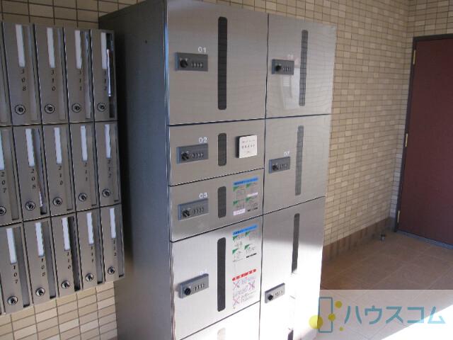 23/30 エントランス