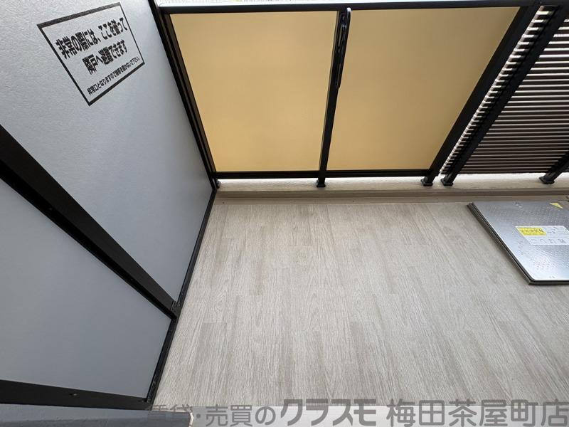 21/30 バルコニー