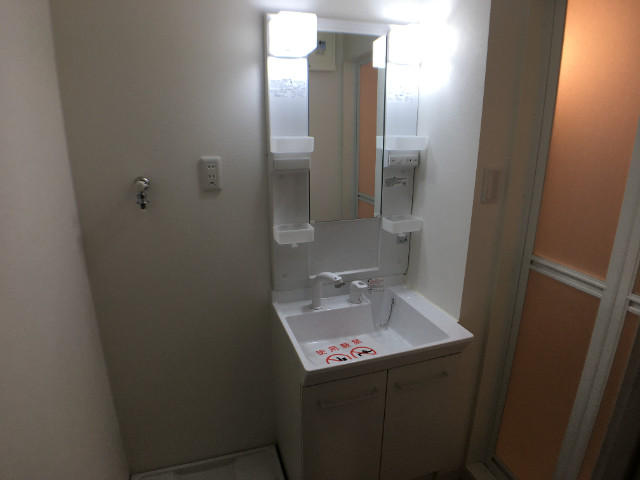16/30 洗面