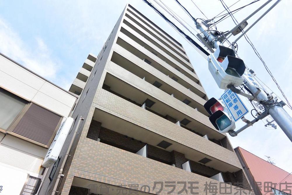 2/30 外観