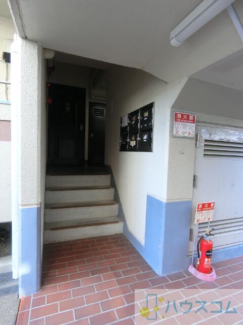 22/29 エントランス