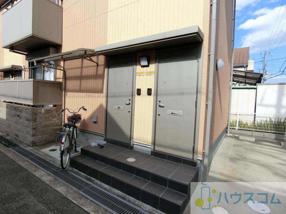 26/30 エントランス