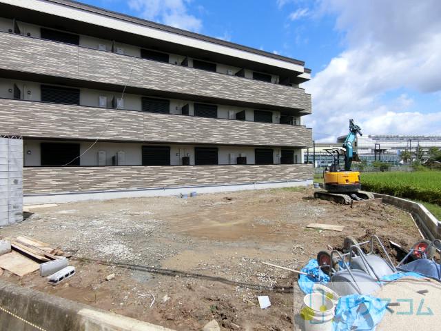 28/30 駐車場