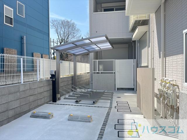 27/30 駐車場