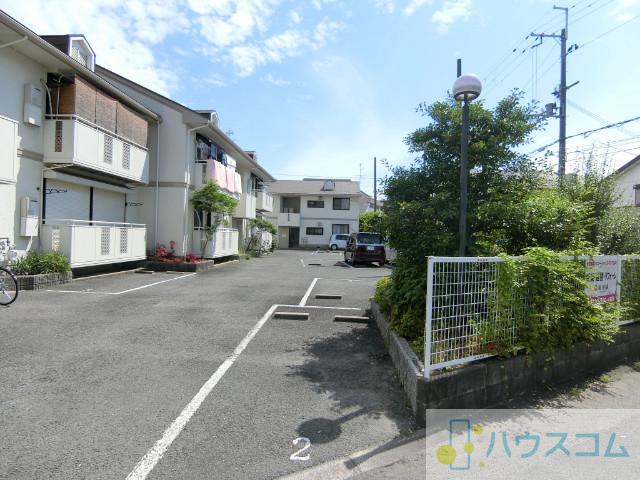 23/30 駐車場
