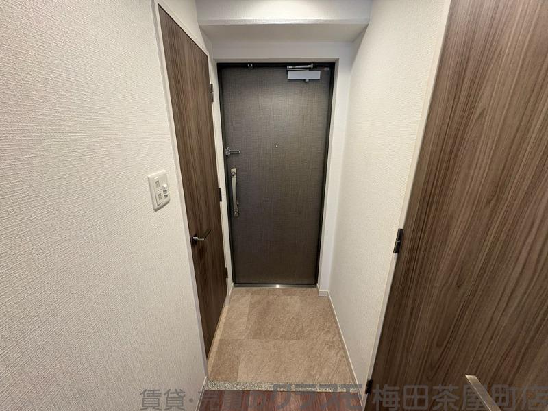 13/30 玄関