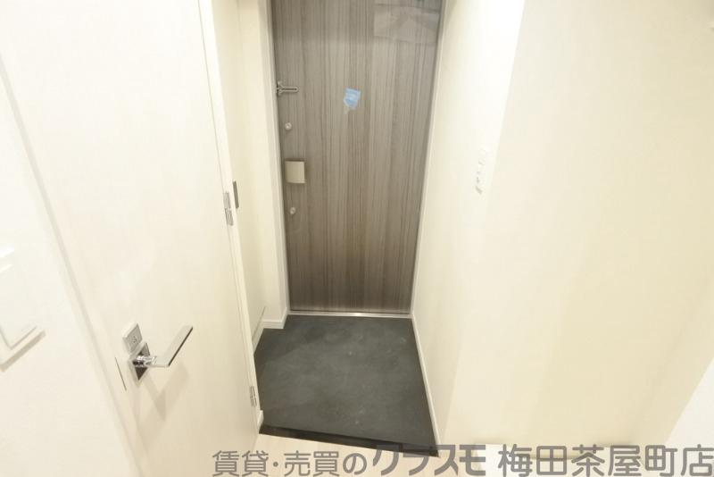 17/30 玄関