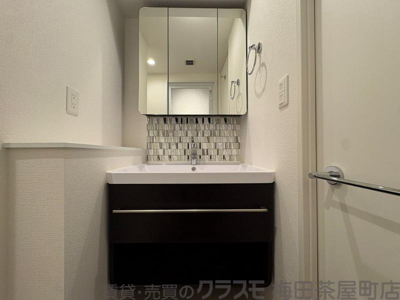 21/30 洗面