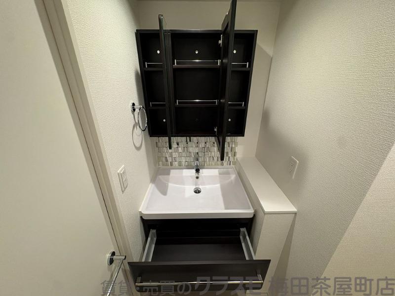 13/30 室内
