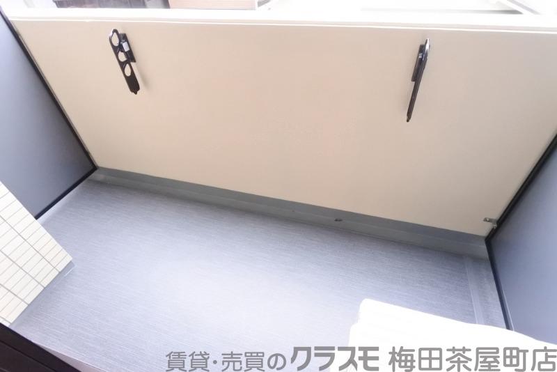 23/30 バルコニー