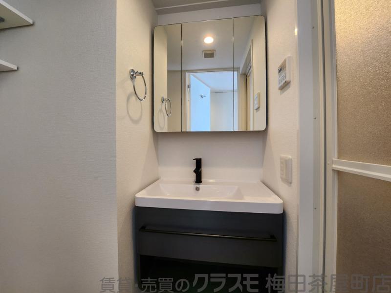 21/30 洗面