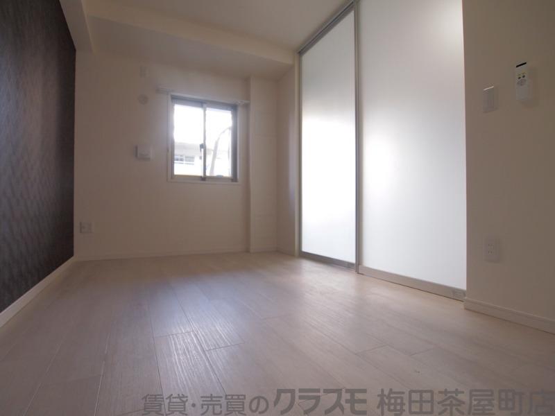 14/30 寝室