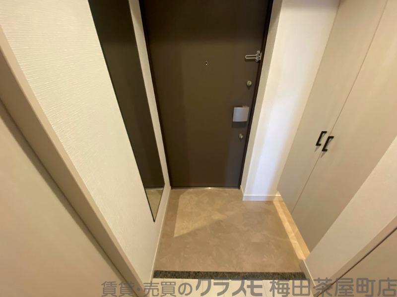 14/30 玄関