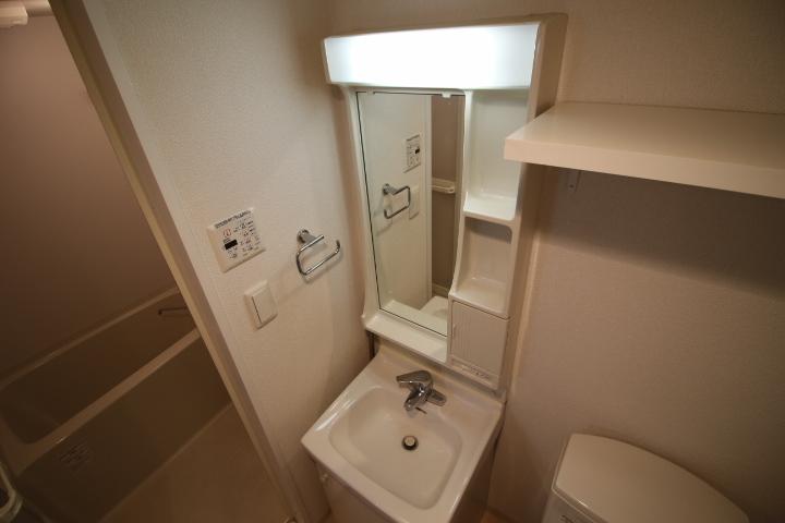 15/30 洗面
