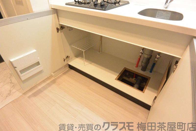 13/30 室内