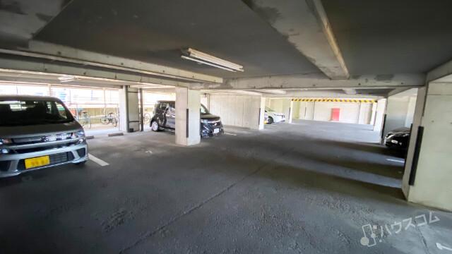 18/24 駐車場