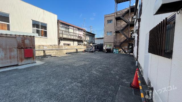 16/22 駐車場